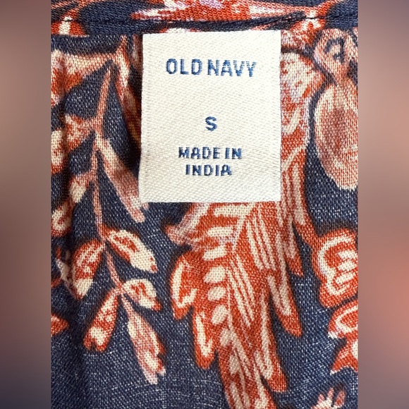 Old Navy cap sleeve top - Picture 6 of 7